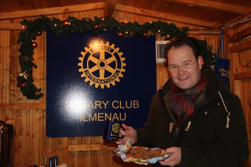 Stand des Rotary Club auf dem Ilmenauer Weihnachtsmarkt